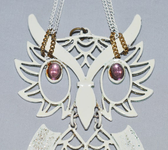 Vintage Necklace - 1970s Owl Necklace, White Enam… - image 4