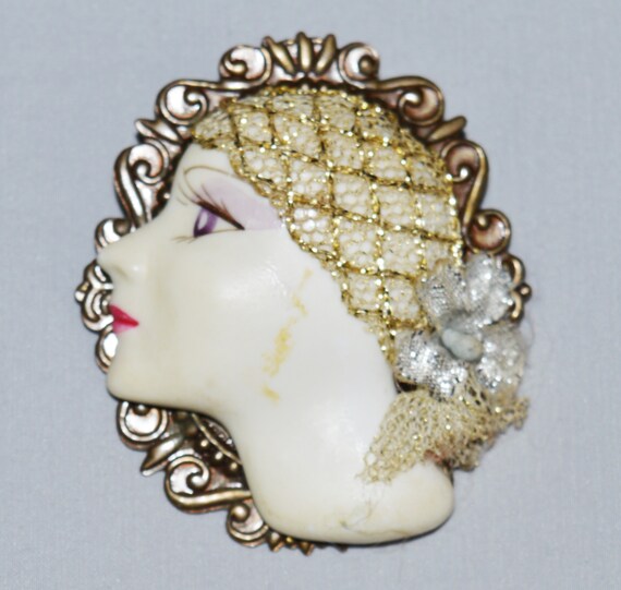 Vintage Brooch Woman's Face, Porcelain Face on Gold… Gem