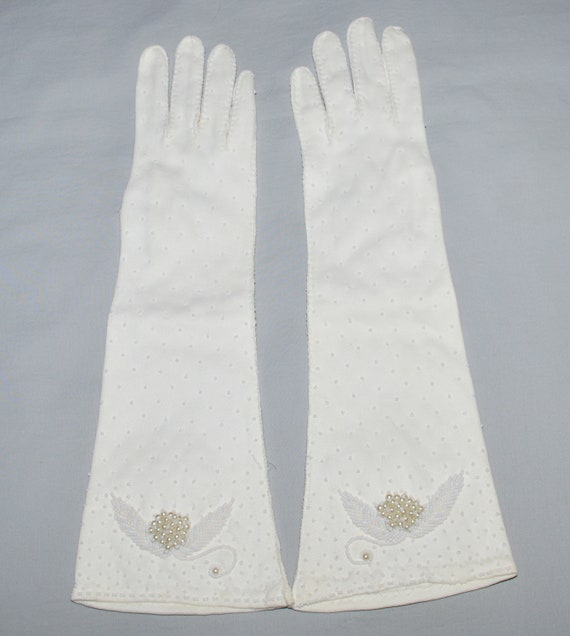 Vintage Gloves - 1960s, White Double Woven Cotton… - image 3