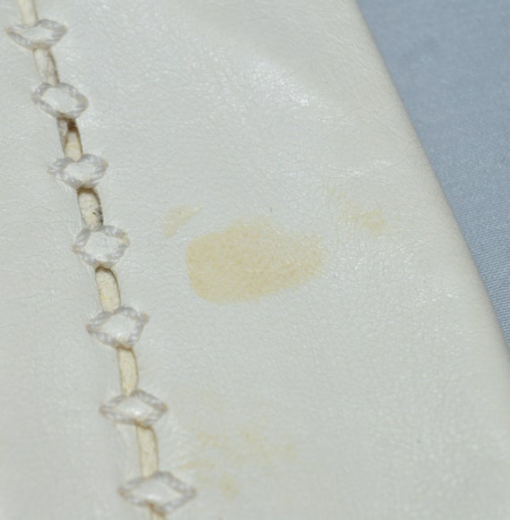 Vintage Ladies' Gloves - White Kid Leather, Decor… - image 8