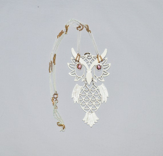 Vintage Necklace - 1970s Owl Necklace, White Enam… - image 1
