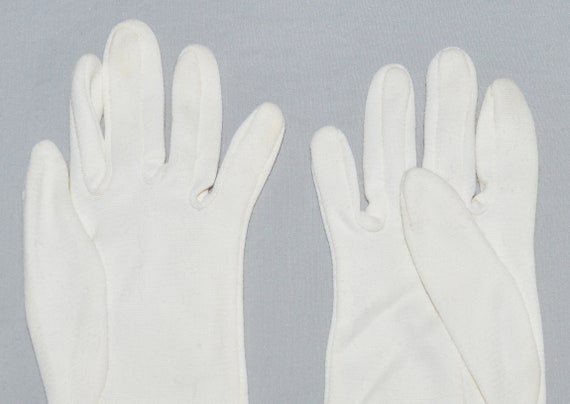 Vintage Child's Gloves - White Nylon or Cotton, S… - image 4