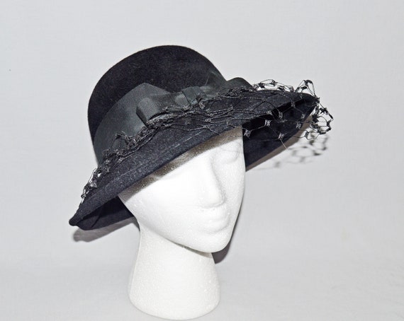 Vintage Ladies' Hat 1940s Fedora 