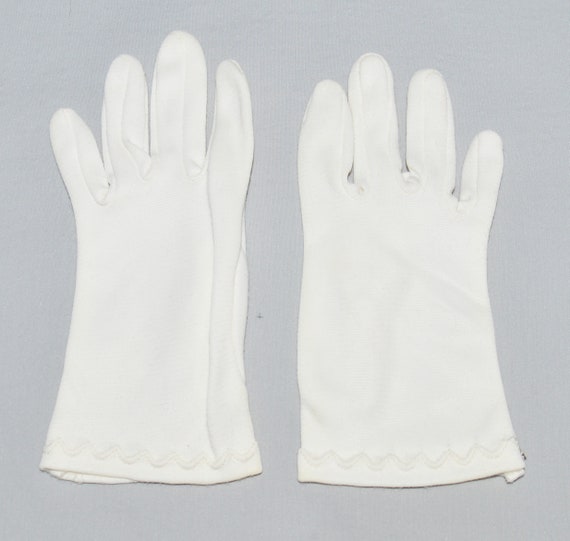 Vintage Child's Gloves - White Nylon or Cotton, S… - image 3