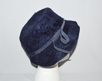 Vintage 60s Glamour Felts Royal Blue Wool Bucket Hat Velvet Leaf Pearl Cording Vintage Glamour Felts Blue 100% Wool Felt Bucket Hat 1960s  main image 2