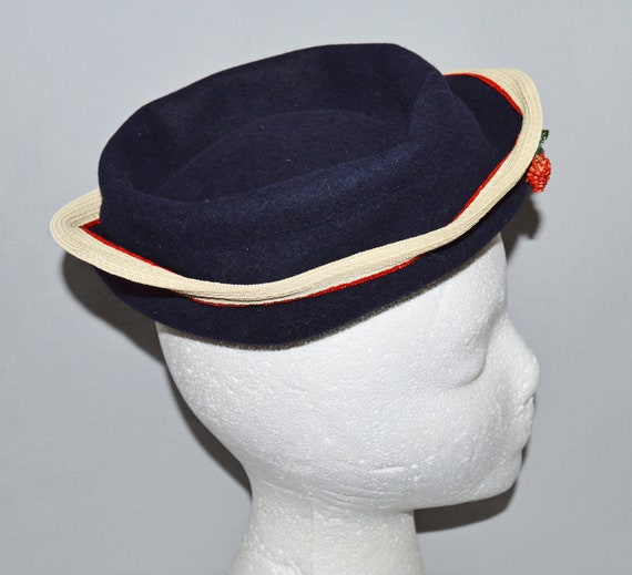 Vintage Hat - Sailor-Style Hat, 1940s or 1950s, D… - image 3