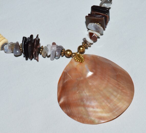 Vintage Necklace - Agate Beaded Necklace, Shell P… - image 3