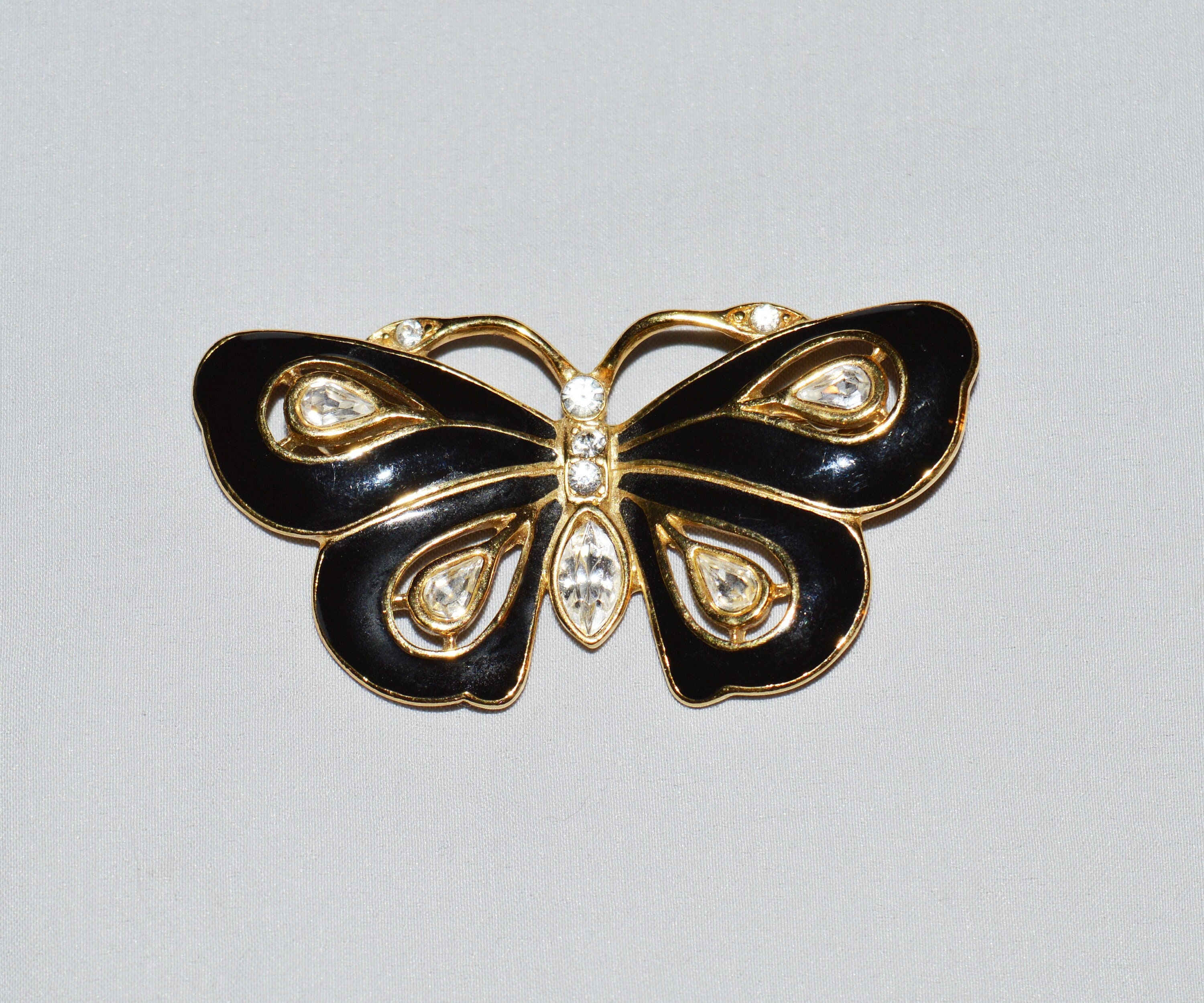 クラウントリファリ　蝶のブローチ Trifari Butterfly - Etsy