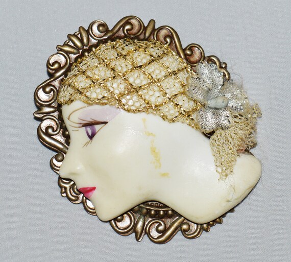 Vintage Brooch Woman's Face, Porcelain Face on Gold… Gem