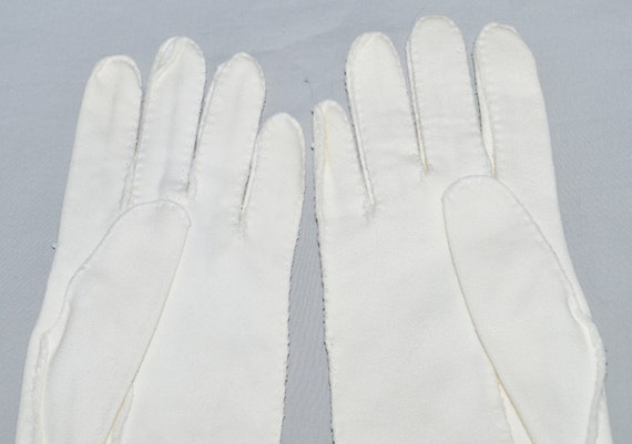 Vintage Gloves - 1960s, White Double Woven Cotton… - image 6