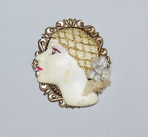 Vintage Brooch Woman's Face, Porcelain Face on Gold… Gem