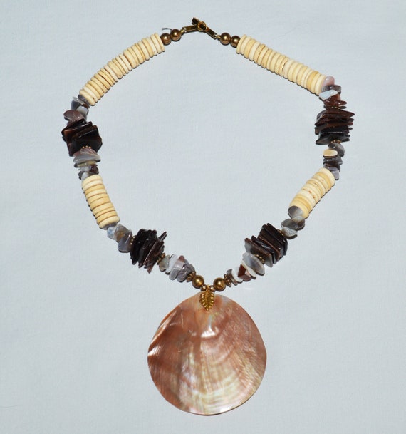 Vintage Necklace - Agate Beaded Necklace, Shell P… - image 2