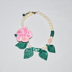 Vintage Necklace - 1980s, White Faux Pearls with Clay Polymer Leaves and Pink Hibiscus Flower, Statement Necklace