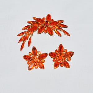 Vintage Jewelry Set - Judy Lee, Brooch and Clip Earrings, Fire Orange Rhinestone Flowers or Stars, 1960s