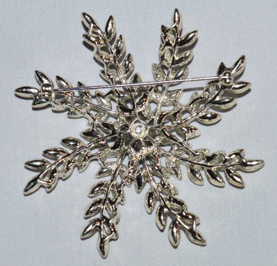 Vintage Brooch - Sarah Coventry "Evening Snowflak… - image 3