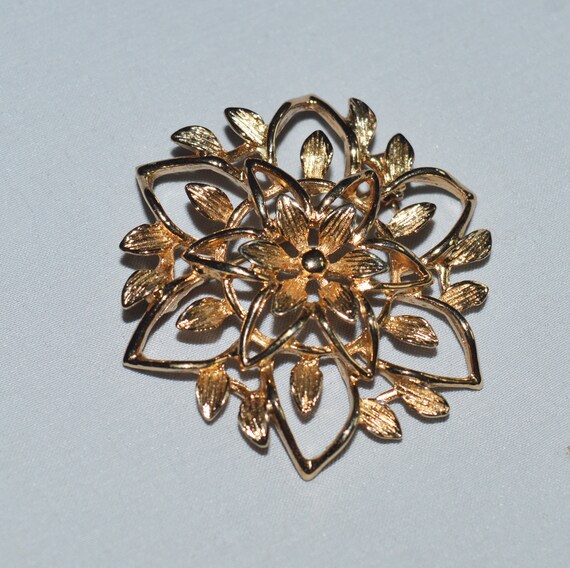 Sarah brooch cheap