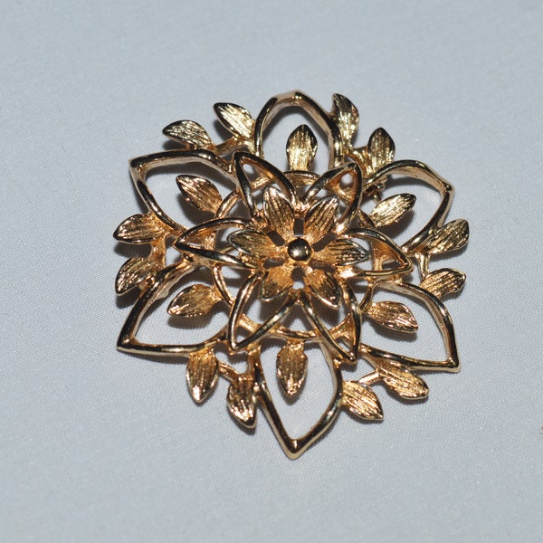 Vintage Brooch - Sarah Coventry Canada, Gold-Tone Metal Flowers and Leaves