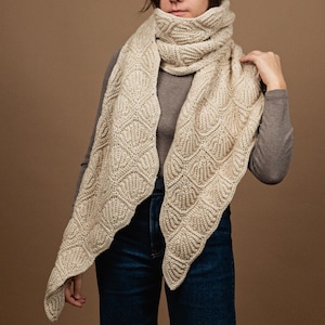 PATTERN - crochet shelly scarf - crochet pattern - short rows - shells - texture - instant download