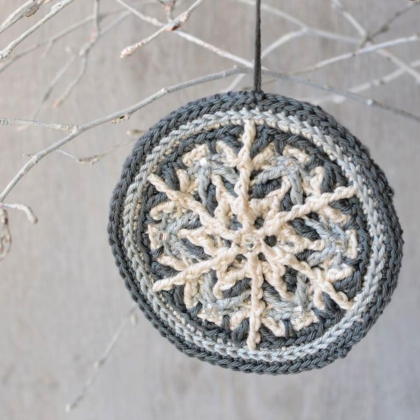Snowflake crochet PATTERN - overlay crochet - Christmas ornament - Wall Hanging Decoration