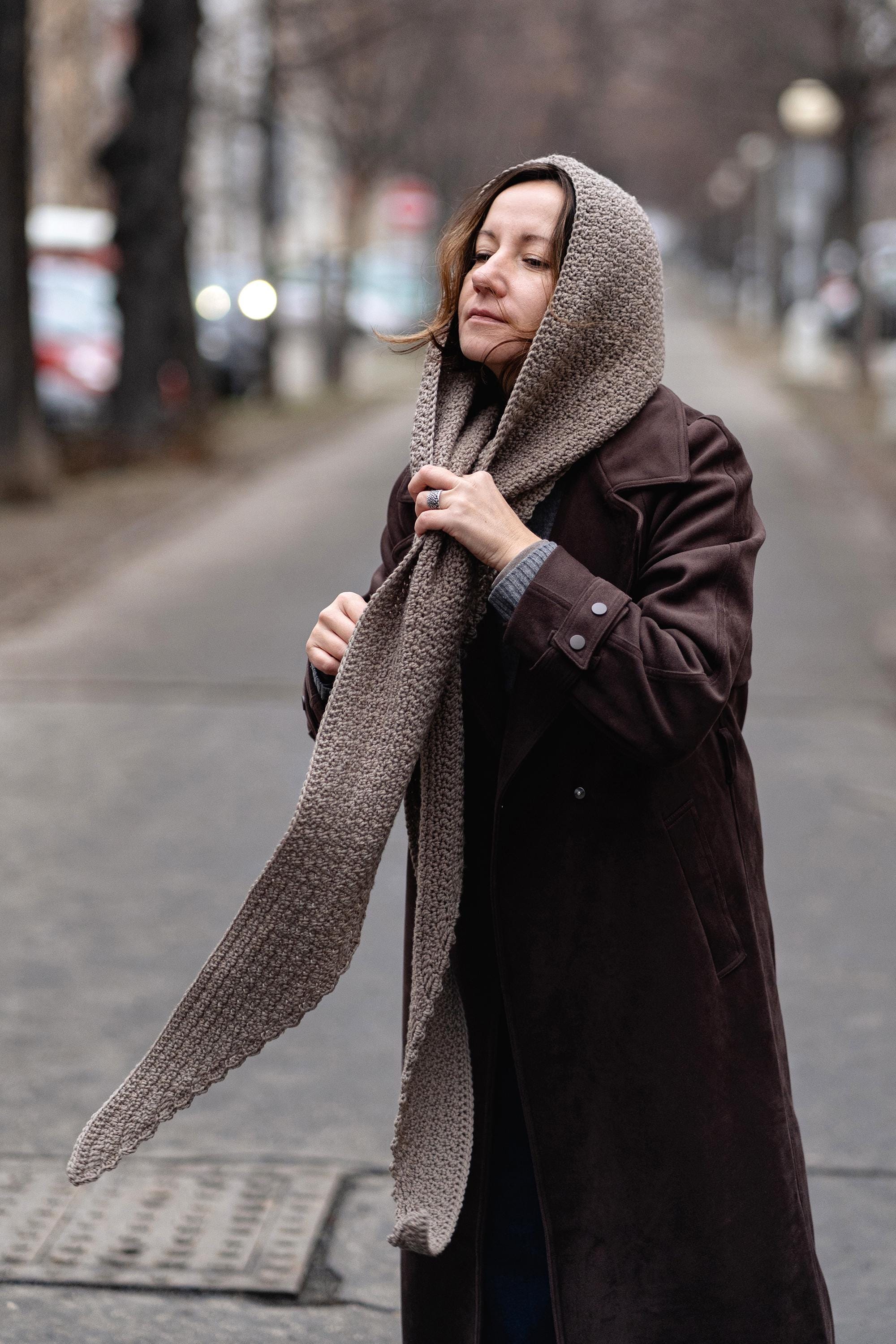 Como Hooded Crochet Scarf PATTERN: basic crochet stitches, video