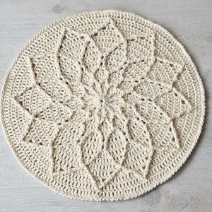 PATTERN - Crochet Cabled mandala with flower - White structured mandala - instant download