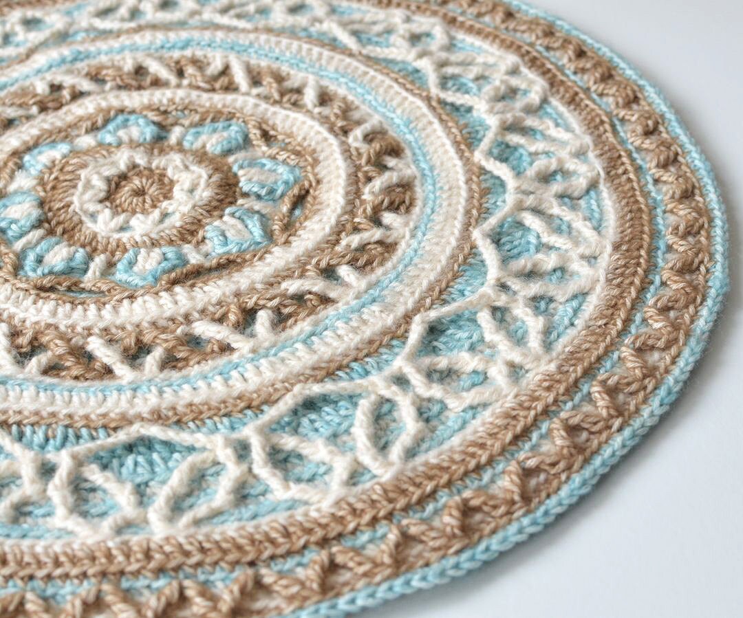 Round Ombre Mandala Crochet Tapestry