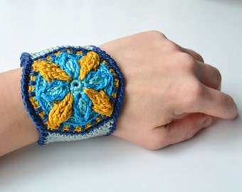 PATTERN Crocheted Wrap Bracelet - Overlay Crochet Mandala Bangle - Colorful Cuff - Instant download