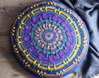 PATTERN - Peacock tail mandala - overlay crochet - round pillow - table decoration - meditation - instant download