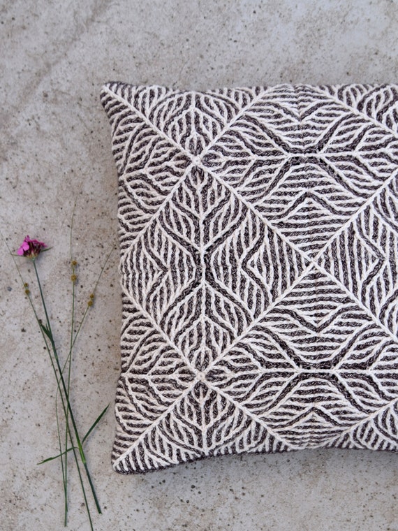 Brioche infinity pillow hot sale