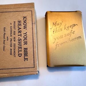 WWII Soldier’s HEART SHIELD Bible Catholic Pocket Manual Bible Prayer Book ~  Military World War 2