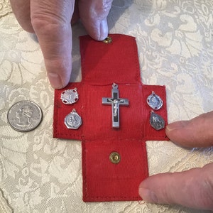 Vintage Leather Pocket Ebony Crucifix Sacred Heart Medals Relic ~ Nun’s Estate