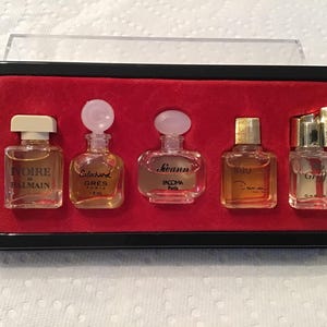 NOS 5 Miniature Tiny Perfume Bottle Scent Collection in Box