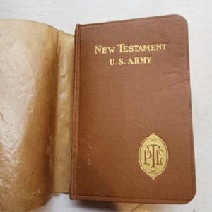 WWII Military Issued CATHOLIC BIBLE ~ U.S. Army Soldier’s New Testament Prayer Book