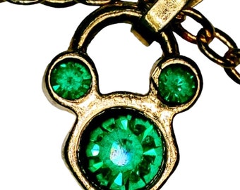 Vintage Disney Mickey Head Charm colgante oro tono verde cristal mayo piedra de nacimiento