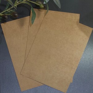Kraft Envelopes 25 A4 Size 4.25 X 6.25 Rustic Greetings Mailing Stationery  Sturdy Paper Gummed / Self Adhesive Invitations Weddings 