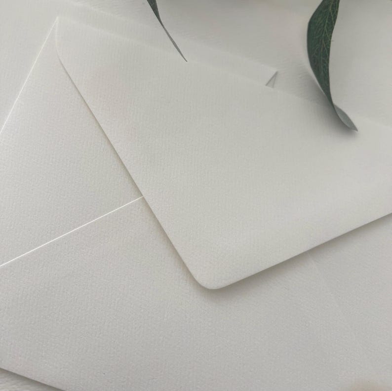 20 sobres texturizados C5, 120 g/m², blancos o crema, sobres para invitaciones de boda imagen 3