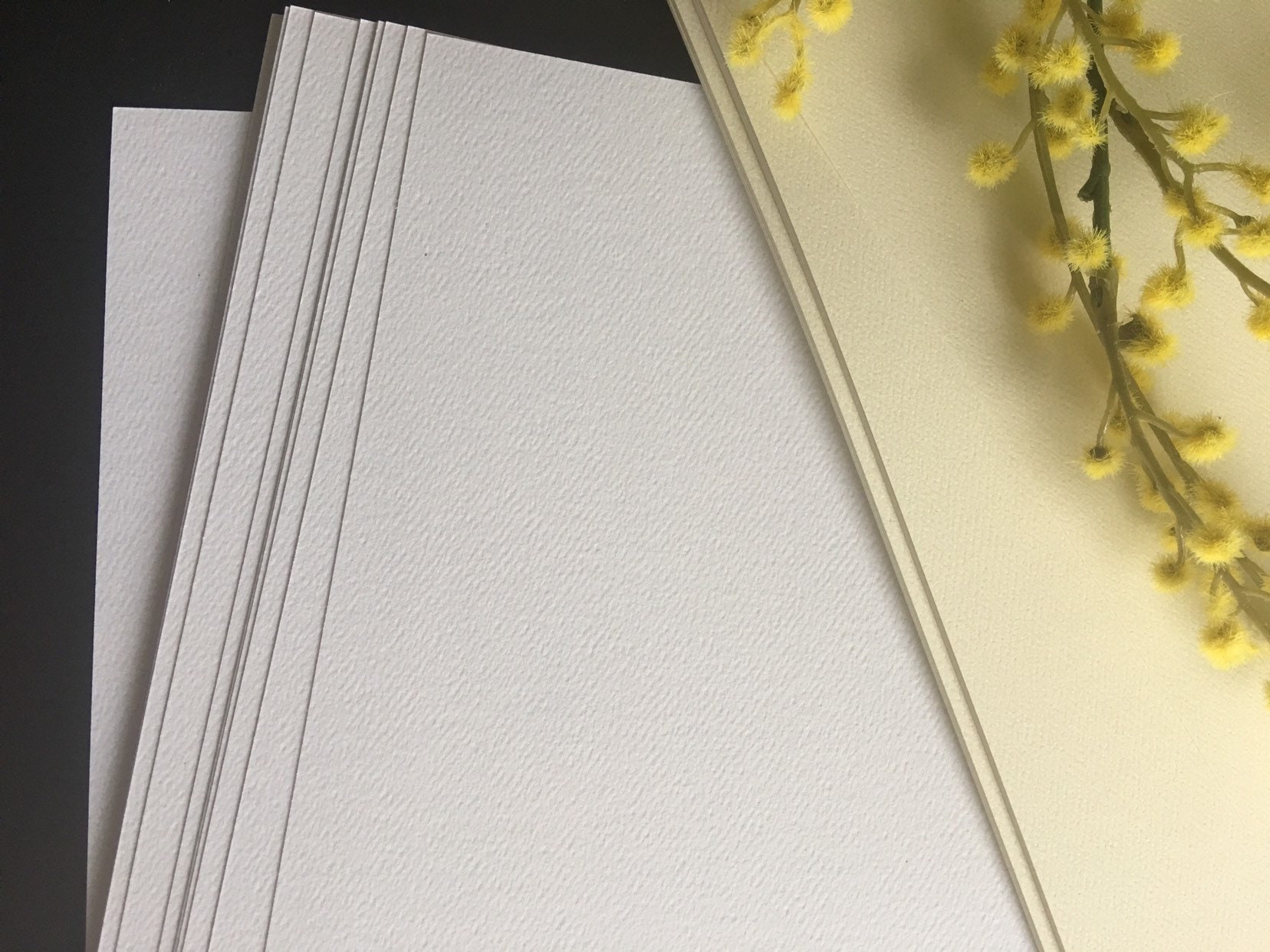 Textured 118gsm Paper White or Cream 118gsm 20 Papers Lightly Textured