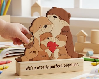 Aangepaste familiepuzzel otter met namen, gepersonaliseerde houten familieaandenken, schattige otter kinderkamerdecoratie, cadeau nieuwe moeder, cadeau babyshower, naambordje