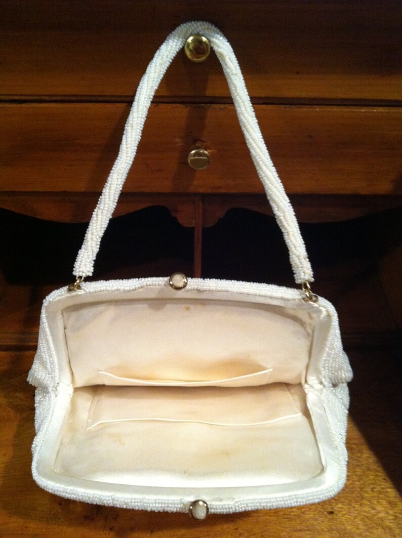 Vintage White Beaded Purse Beautiful Scalloped Etsy