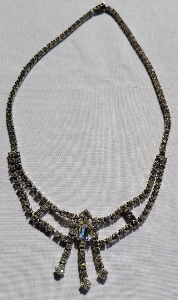 Vintage Beautiful Rhinestone Necklace Great Sparkl
