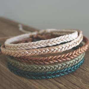 Gevlochten boho wrap verstelbare enkelband: veelkleurig gewaxt koord, surfer beachy slanke minimalistische stijl