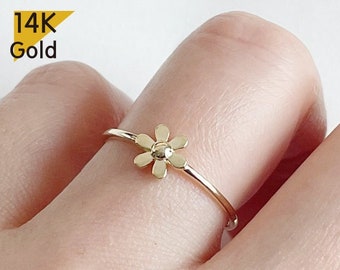 14K Solid Gold Ring, Flower Ring, Daisy Ring - TGR218