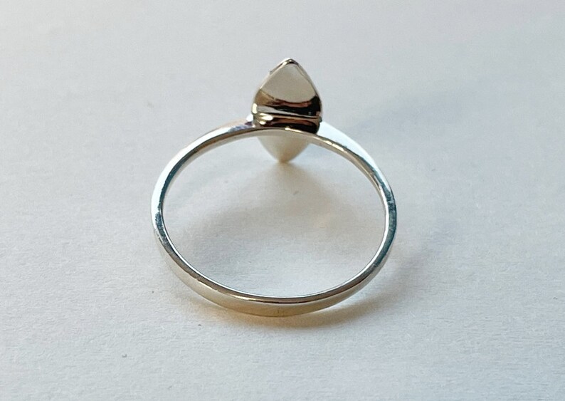 US 6.20 16.66mm Silver Oval Ring 925 Sterling Silver Ethiopia Opal Ring