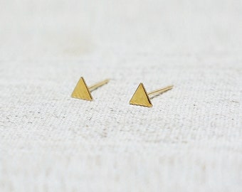 Piccoli orecchini a bottone a triangolo piatto in oro massiccio 10 carati Oro reale - TGE100