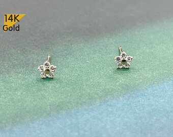 ティートリー15ミリ 14K Solid Gold Stud Earrings, Cubic Zirconia Daisy Earrings