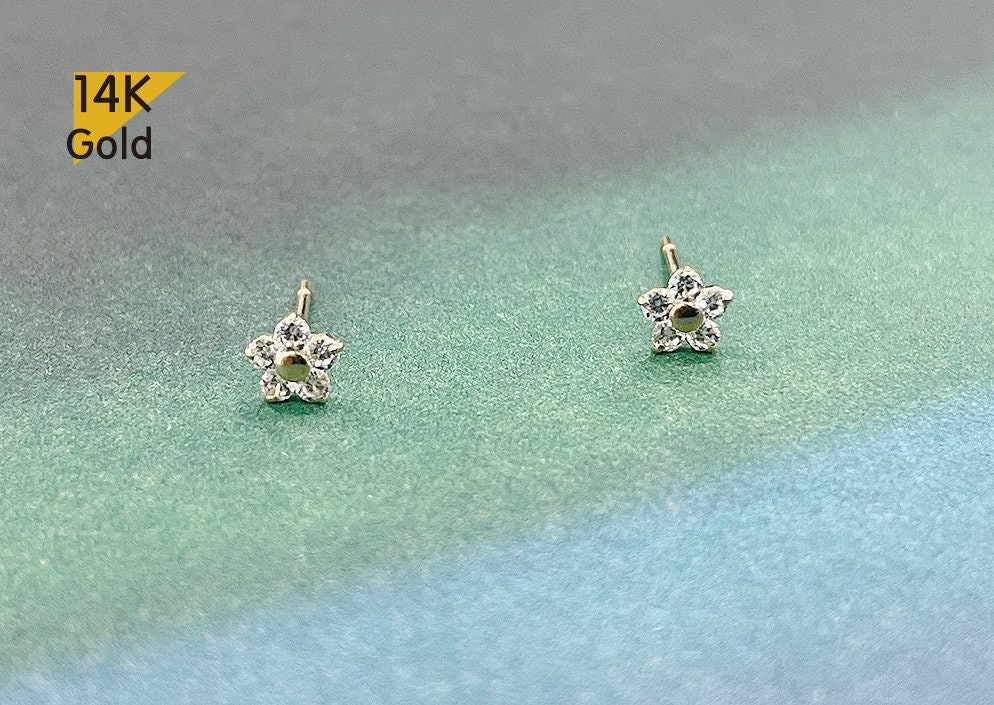 14K Solid Gold Stud Earrings, Cubic Zirconia Daisy Earrings