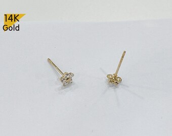 14K Solid Gold Stud Earrings, Cubic Zirconia Daisy Earrings