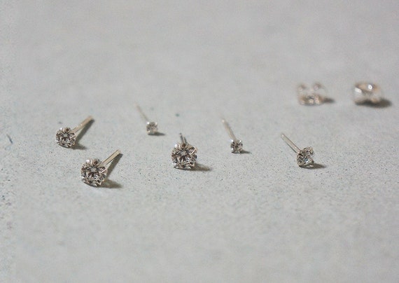 未開封　NIPLUX NP-HS20S SILVER Amazon.com: 700Pcs 10 mm Square Pyramid Studs Silver Metal