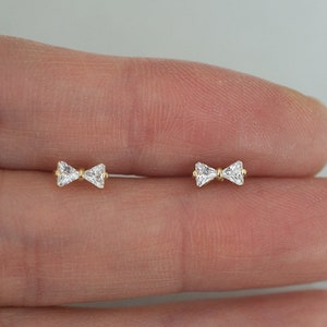 10K massief gouden kleine lint Stud Oorbellen Cubic Zircornia CZ echt goud - TGE043