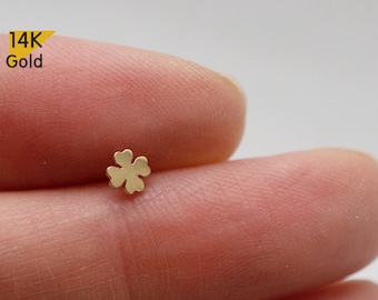 Piercing de barra con forma de trébol de la suerte diminuto de oro macizo de 14 quilates, 21 g, poste de 6 mm, oro auténtico - TGP4501